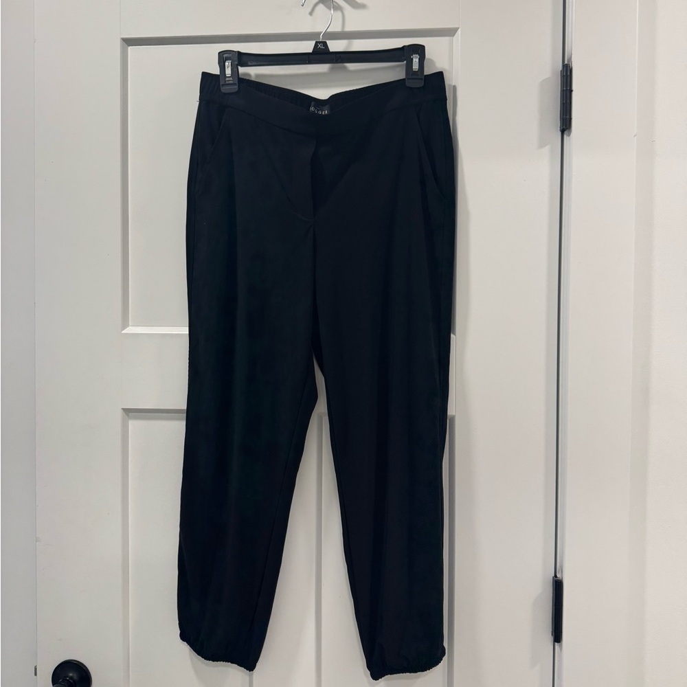 the jogger white house black market black